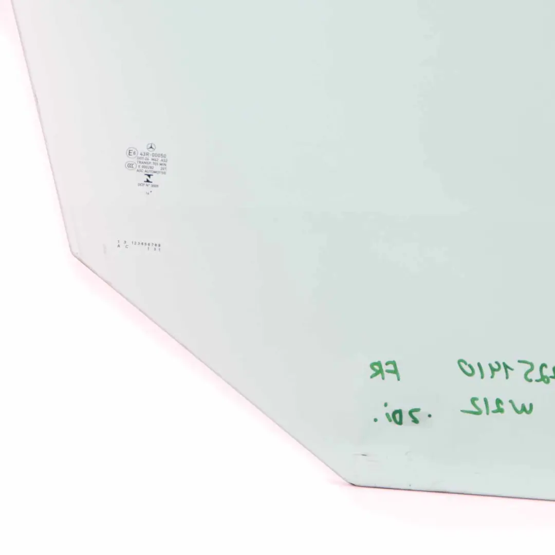 Fensterglas Türseite vorne rechts grün AS2 für Mercedes W212 mit Teilenummer A2127251410 Mercedes W212 Fensterglas Türseite vorne rechts grün AS2 - SKU A2127251410 - Teilenummer A2127251410