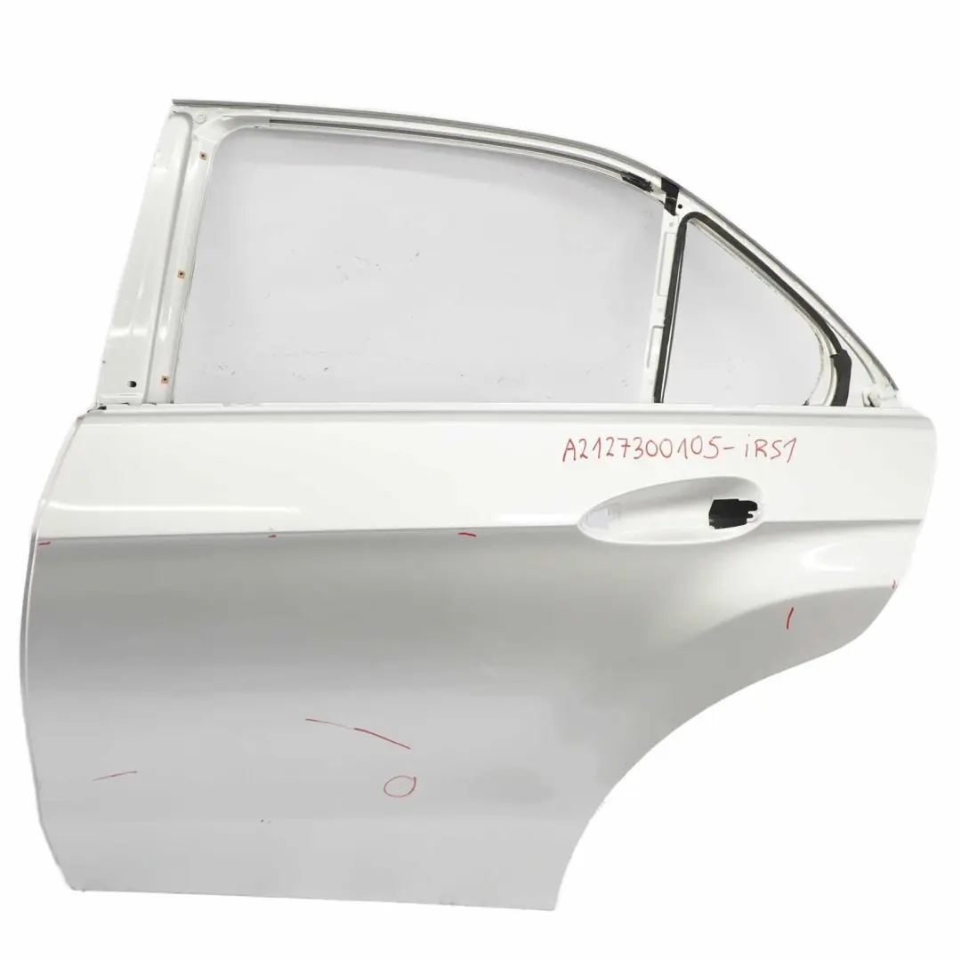 Panneau de porte arrière gauche Argent Iridium Métallisé - 775 pour Mercedes W212 à propos du numéro de pièce A2127300105 Mercedes W212 Panneau de porte arrière gauche Argent Iridium Métallisé - 775 - SKU A2127300105-IRS1 - Numéro de pièce A2127300105