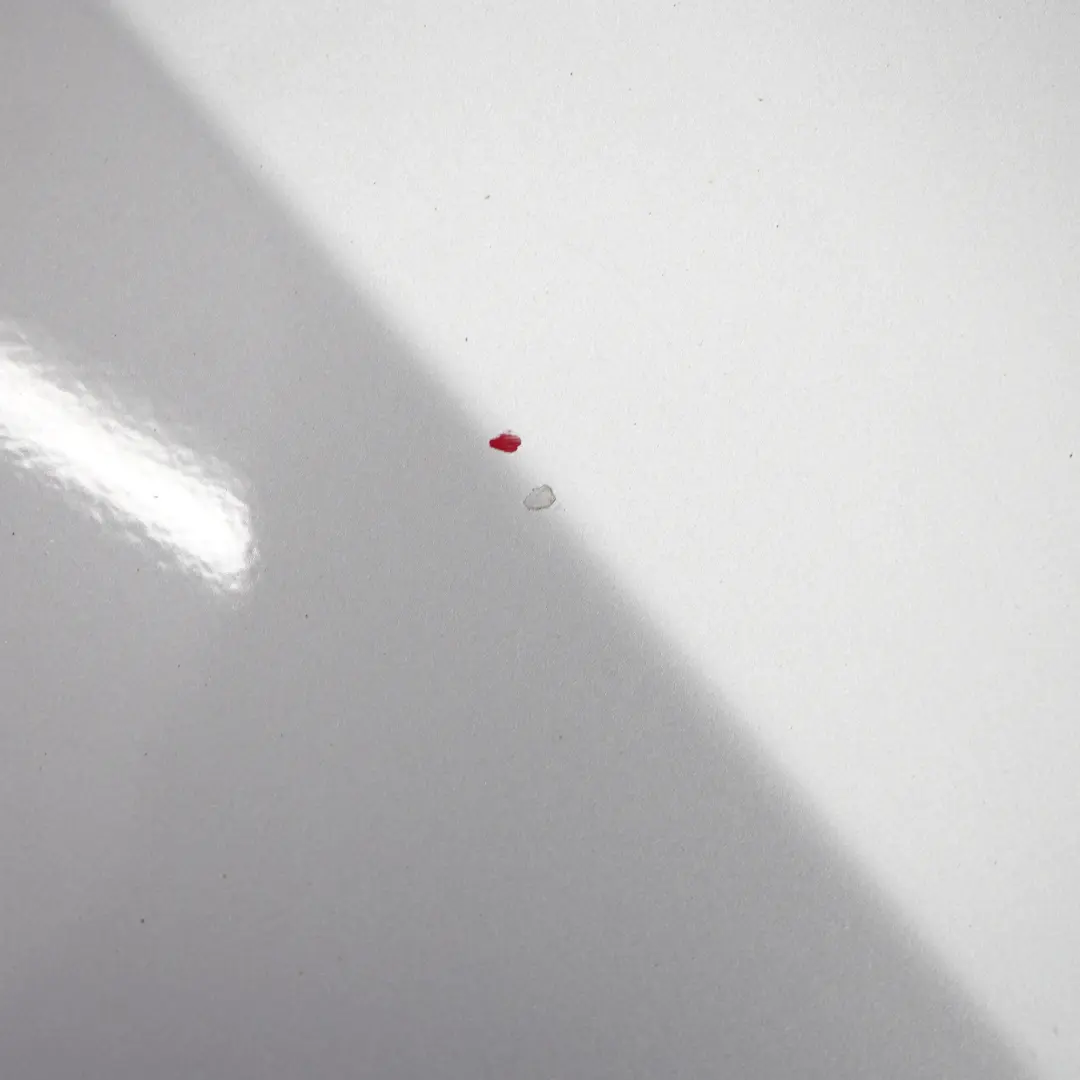 Tür hinten links Abdeckplatte Iridium Silber Metallic - 775 für Mercedes W212 mit Teilenummer A2127300105 Mercedes W212 Tür hinten links Abdeckplatte Iridium Silber Metallic - 775 - SKU A2127300105-IRS1 - Teilenummer A2127300105