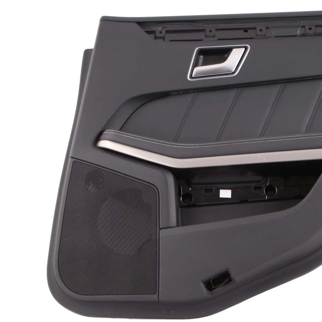 Scheda Pannello Rivestimento Posteriore Destro Pelle Nera Nappa per Mercedes W212 con numero di parte A2127300270 Mercedes W212 Scheda Pannello Rivestimento Posteriore Destro Pelle Nera Nappa - SKU A2127300270 - Numero di parte A2127300270