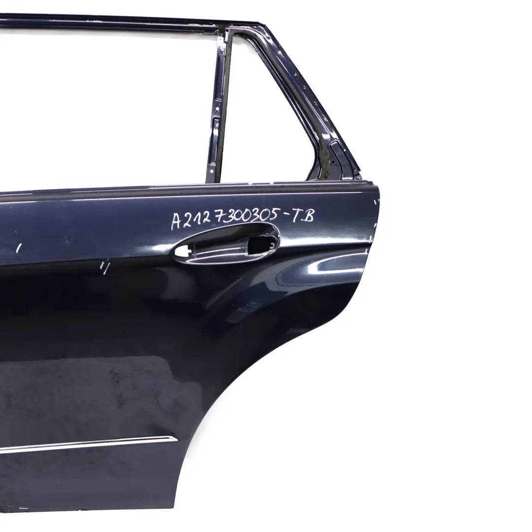 Tür hinten links Tanzanitblau Metallic - 359 für Mercedes S212 Kombi mit Teilenummer A2127300305 Mercedes S212 Kombi Tür hinten links Tanzanitblau Metallic - 359 - SKU A2127300305-TB - Teilenummer A2127300305