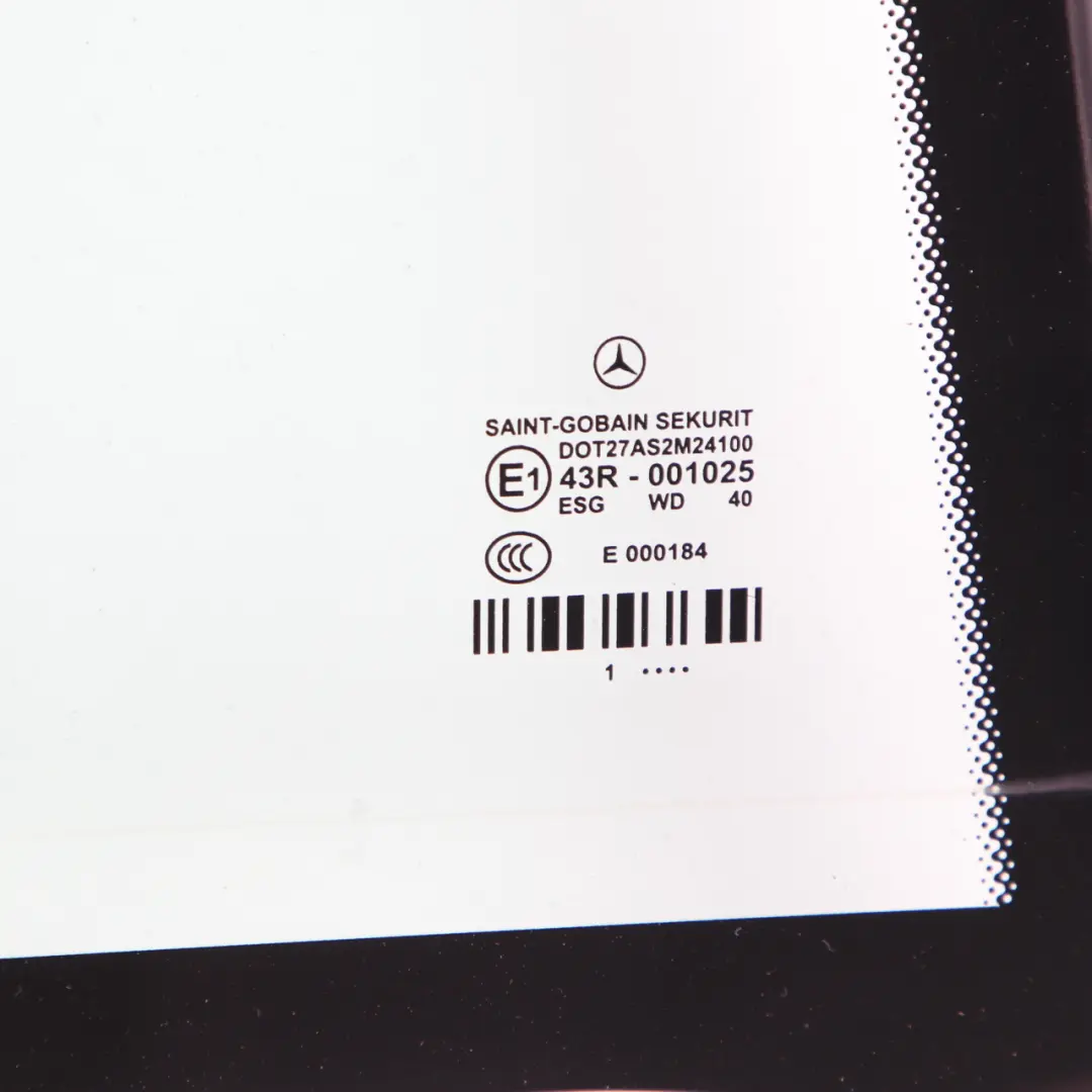 Szyba Boczna Trójkąt Drzwi Prawy Tył AS2 do Mercedes W212 Estate o numerze A2127300455 Mercedes W212 Estate Szyba Boczna Trójkąt Drzwi Prawy Tył AS2 - SKU A2127300455 - Numer Części A2127300455
