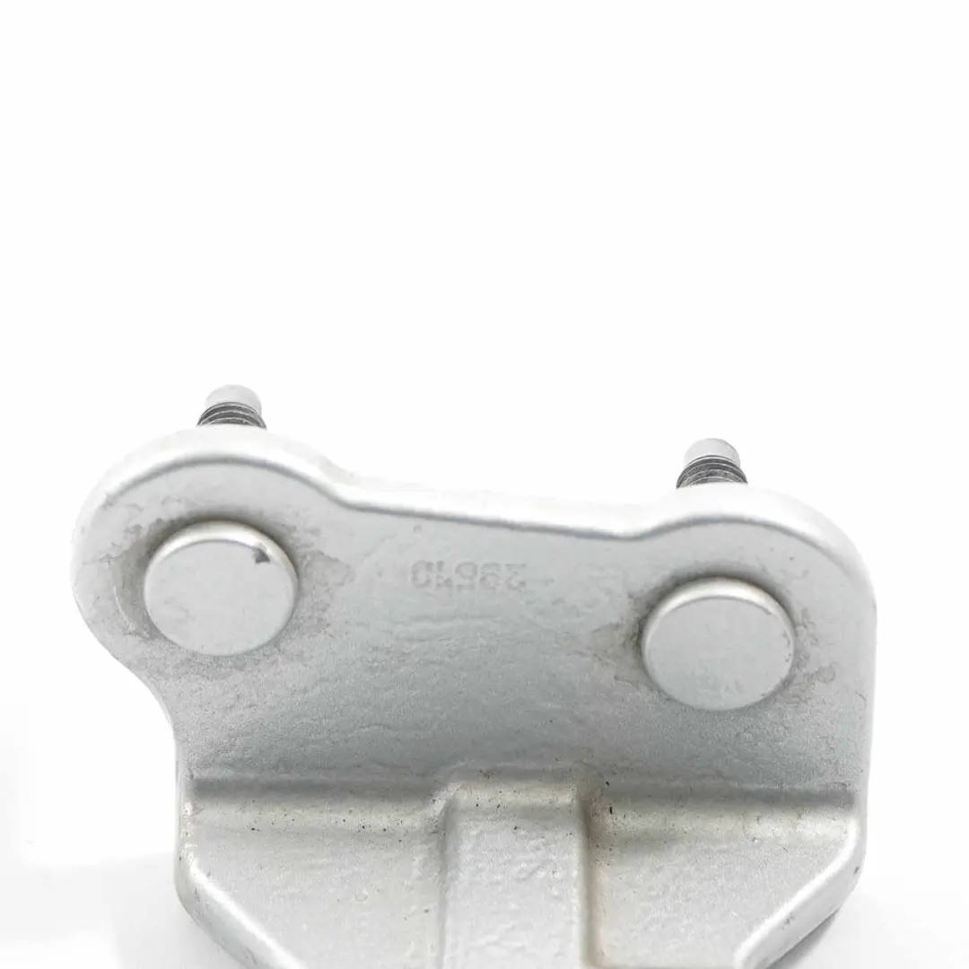 Charnière de porte arrière gauche supérieure Iridium Silver 775 pour Mercedes W212 à propos du numéro de pièce A2127300937 Mercedes W212 Charnière de porte arrière gauche supérieure Iridium Silver 775 - SKU A2127300937-IRS - Numéro de pièce A2127300937