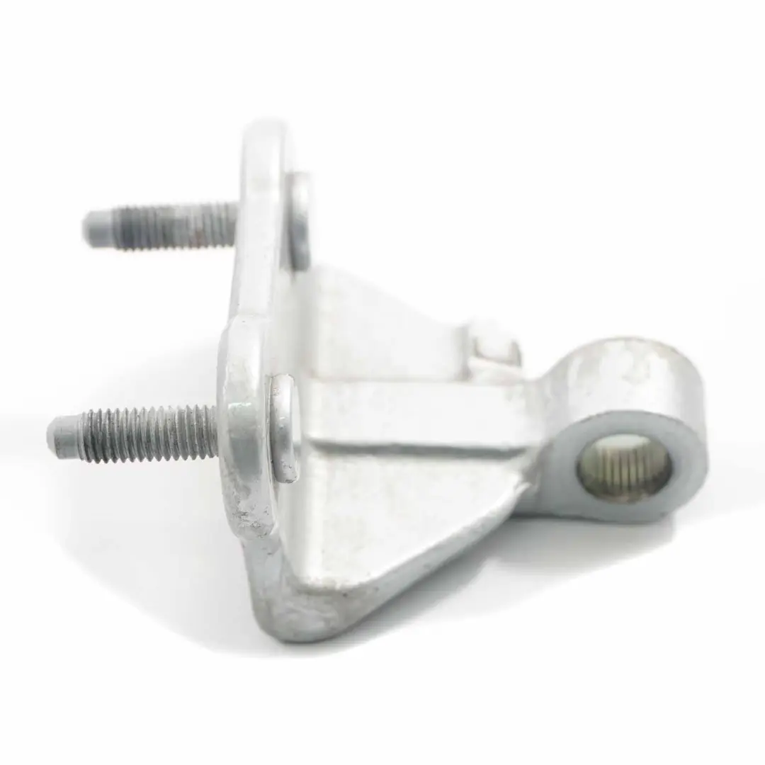 Cerniera porta posteriore sinistra superiore Iridium Silver 775 per Mercedes W212 con numero di parte A2127300937 Mercedes W212 Cerniera porta posteriore sinistra superiore Iridium Silver 775 - SKU A2127300937-IRS - Numero di parte A2127300937