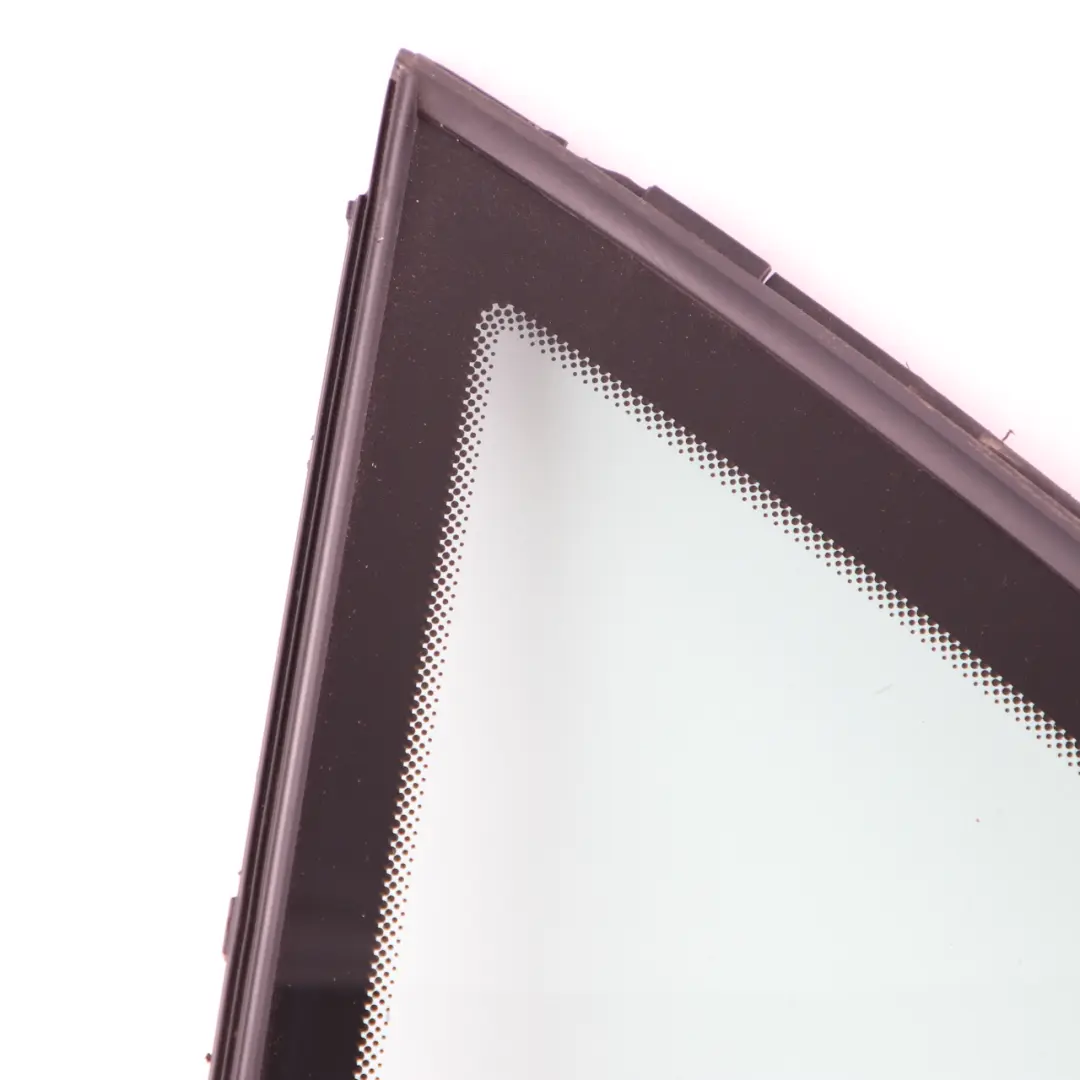 Fensterglas hintere Tür links Verglasung Quartal AS2 für Mercedes W212 mit Teilenummer A2127303900 Mercedes W212 Fensterglas hintere Tür links Verglasung Quartal AS2 - SKU A2127303900 - Teilenummer A2127303900