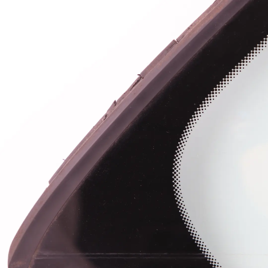 Window Glass Rear Door Right Glazing Quarter AS2 to Mercedes W212 with Part number A2127304000 Mercedes W212 Window Glass Rear Door Right Glazing Quarter AS2 - SKU A2127304000 - Part number A2127304000