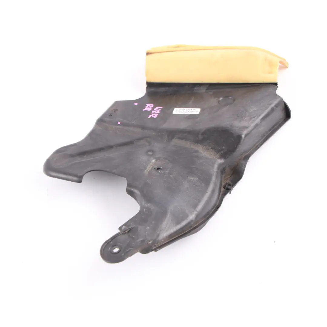 Manija Soporte Cojinete Puerta Trasera Derecha para Mercedes W212 con número de pieza A2127330408 Mercedes W212 Manija Soporte Cojinete Puerta Trasera Derecha - SKU A2127330408 - Número de pieza A2127330408