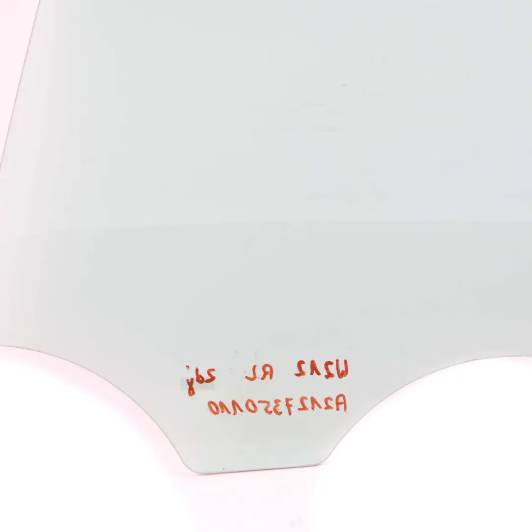 Vitre Arrière Gauche Côté N/S Verte AS2 pour Mercedes W212 à propos du numéro de pièce A2127350110 Mercedes W212 Vitre Arrière Gauche Côté N/S Verte AS2 - SKU A2127350110-1 - Numéro de pièce A2127350110