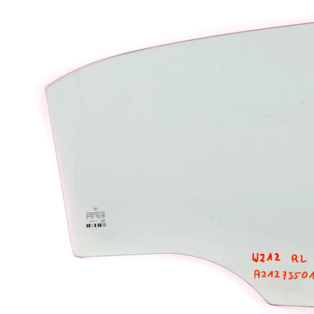 Vetro Del Finestrino Posteriore Sinistro N/S Verde AS2 per Mercedes W212 con numero di parte A2127350110 Mercedes W212 Vetro Del Finestrino Posteriore Sinistro N/S Verde AS2 - SKU A2127350110-1 - Numero di parte A2127350110