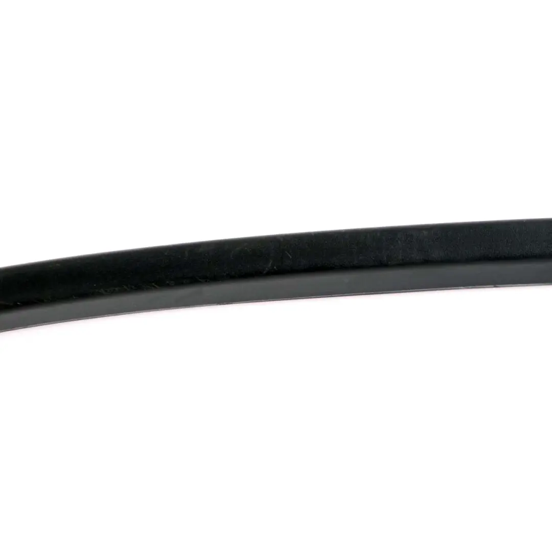 Telaio finestrino porta posteriore sinistra Trim Cover per Mercedes W212 con numero di parte A2127350171 Mercedes W212 Telaio finestrino porta posteriore sinistra Trim Cover - SKU A2127350171 - Numero di parte A2127350171