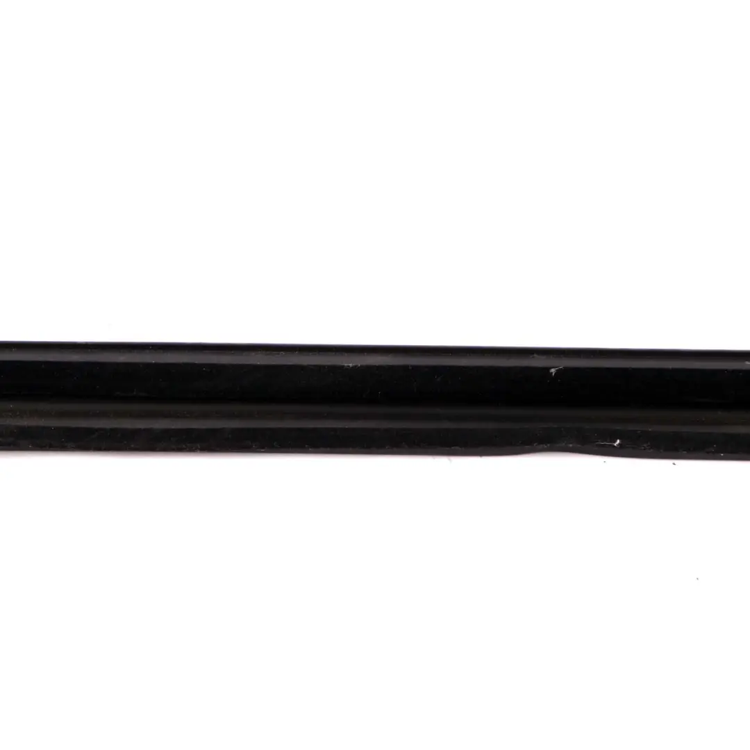 Striscia Finestra Mercedes W212 Rivestimento Porta Interna Posteriore Destra per con numero di parte A2127353465 Striscia Finestra Mercedes W212 Rivestimento Porta Interna Posteriore Destra - SKU A2127353465 - Numero di parte A2127353465