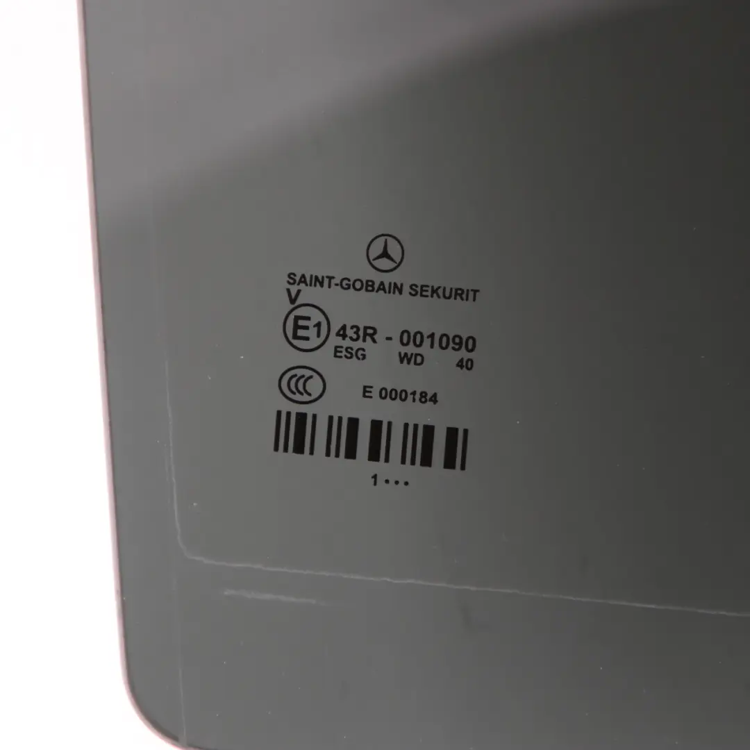 Vetro Porta Posteriore Destra Colorato Nero AS3 per Mercedes S212 con numero di parte A2127351210 Mercedes S212 Vetro Porta Posteriore Destra Colorato Nero AS3 - SKU A2127351210 - Numero di parte A2127351210