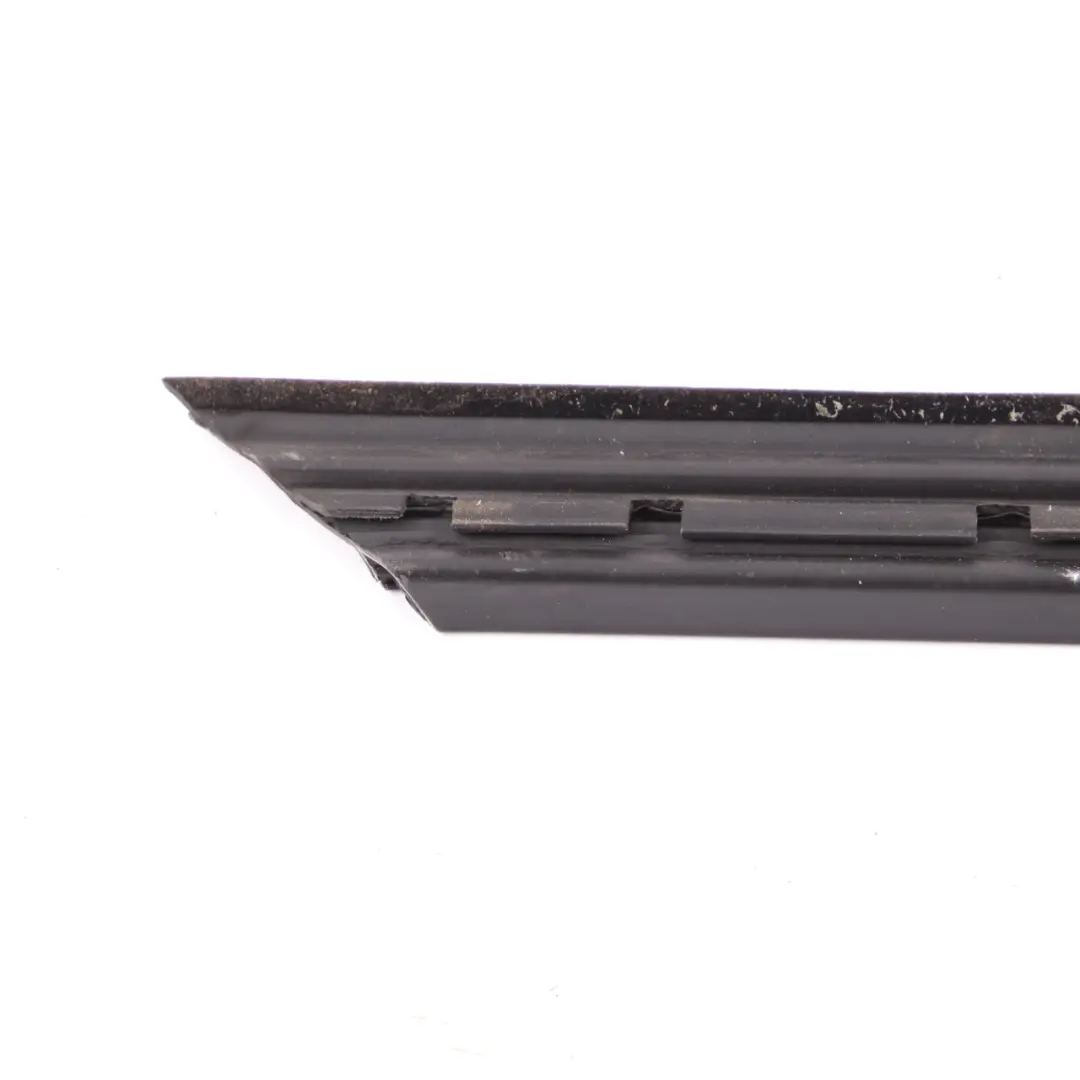 Joint D'Étanchéité De Porte Arrière Droite pour Mercedes W212 à propos du numéro de pièce A2127351465 Mercedes W212 Joint D'Étanchéité De Porte Arrière Droite - SKU A2127351465 - Numéro de pièce A2127351465
