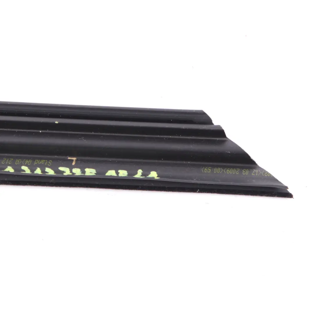 Mercedes W212 Fensterdichtung Türverkleidung Leiste Hinten Links N/S A2127351365 - SKU A2127351565 - Teilenummer A2127351565
