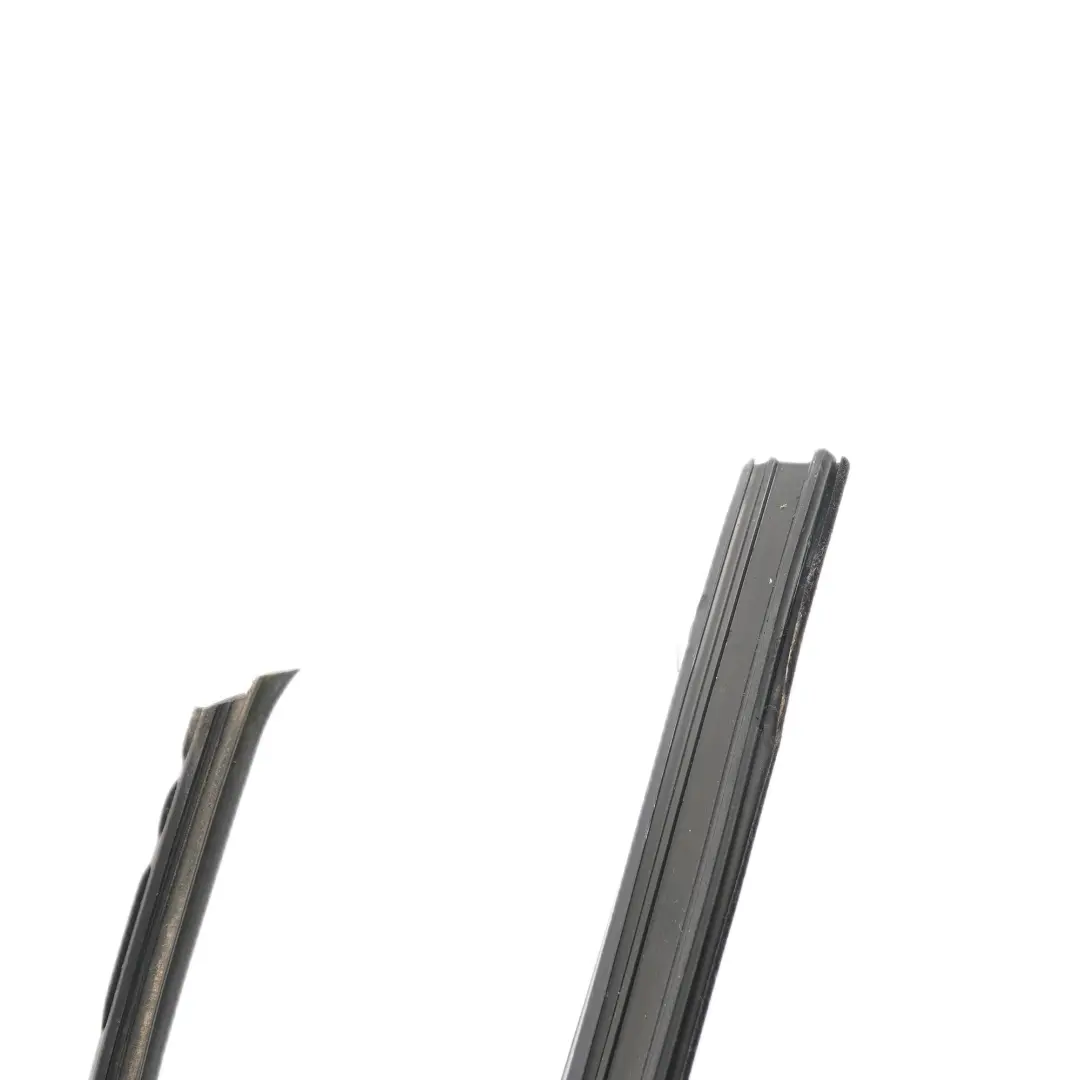  Junta De Puerta Mercedes W212 Guía Ventana Trasera Izquierda Sellado - SKU A2127351725 - Número de pieza A2127351725