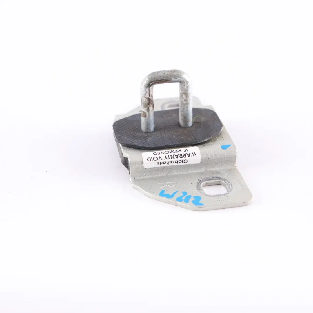 Mercedes S204 S212 Verrou De Hayon Break Loquet De Coffre - SKU A2127400132 - Numéro de pièce A2127400132