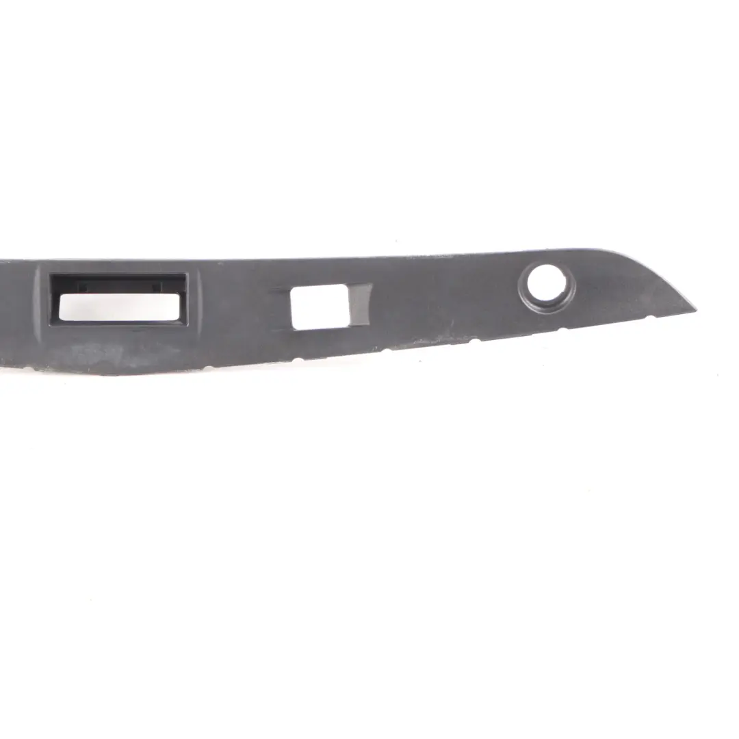 Koffer Raum Deckel Heck Klappen Griff Offen Zierleiste für Mercedes W212 mit Teilenummer A2127400793 Mercedes W212 Koffer Raum Deckel Heck Klappen Griff Offen Zierleiste - SKU A2127400793 - Teilenummer A2127400793