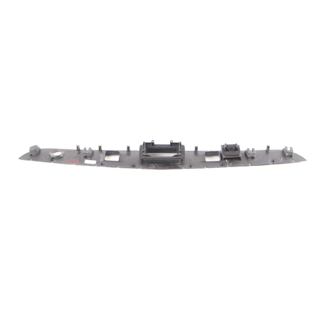 Mercedes W212 Tira Embellecedora Para Manija Puerta Trasera Maletero - SKU A2127400793 - Número de pieza A2127400793