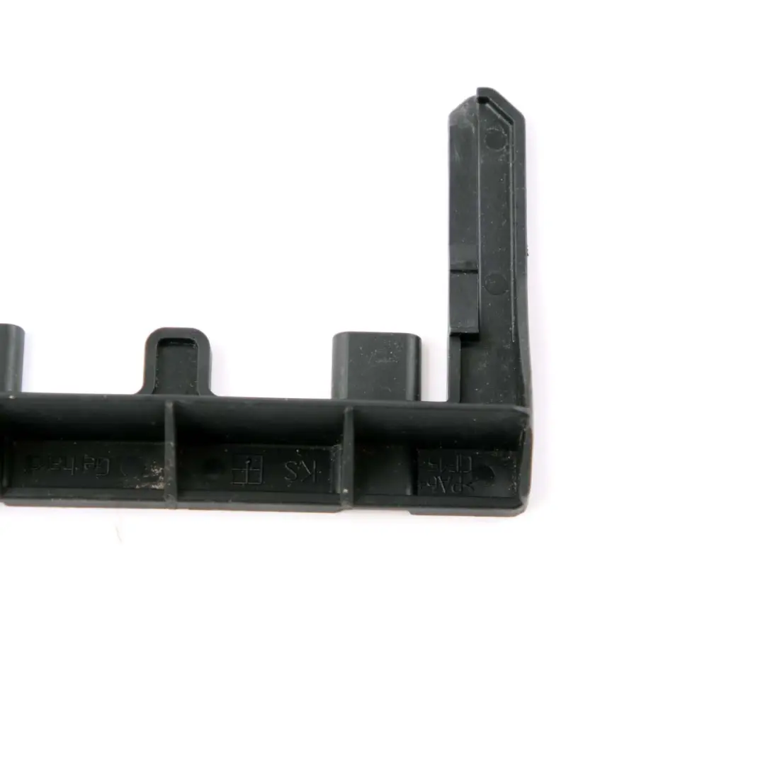 Baule Maniglia Portellone Posteriore Fissaggio Stivale per Mercedes W212 con numero di parte A2127410032 Mercedes W212 Baule Maniglia Portellone Posteriore Fissaggio Stivale - SKU A2127410032 - Numero di parte A2127410032