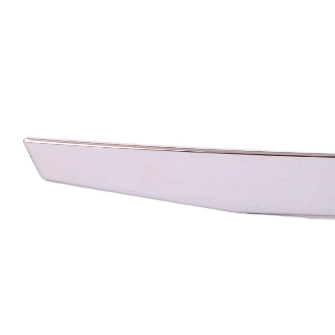 Copertura Portellone Striscia Posteriore Cromata per Mercedes W212 con numero di parte A2127430182 Mercedes W212 Copertura Portellone Striscia Posteriore Cromata - SKU A2127430182 - Numero di parte A2127430182