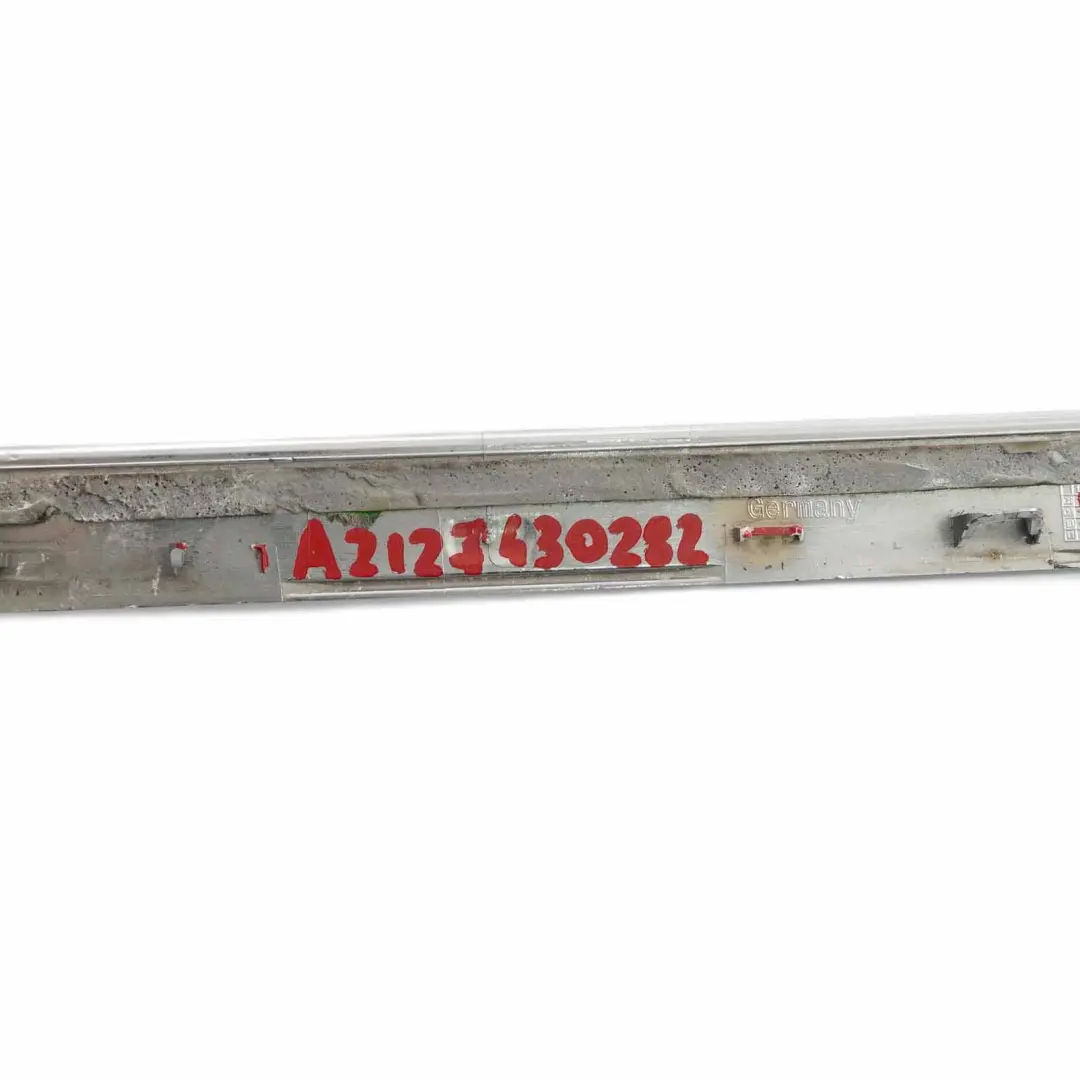  Striscia Bagagliaio Mercedes W212 Portellone Coperchio Protezione - SKU A2127430282 - Numero di parte A2127430282