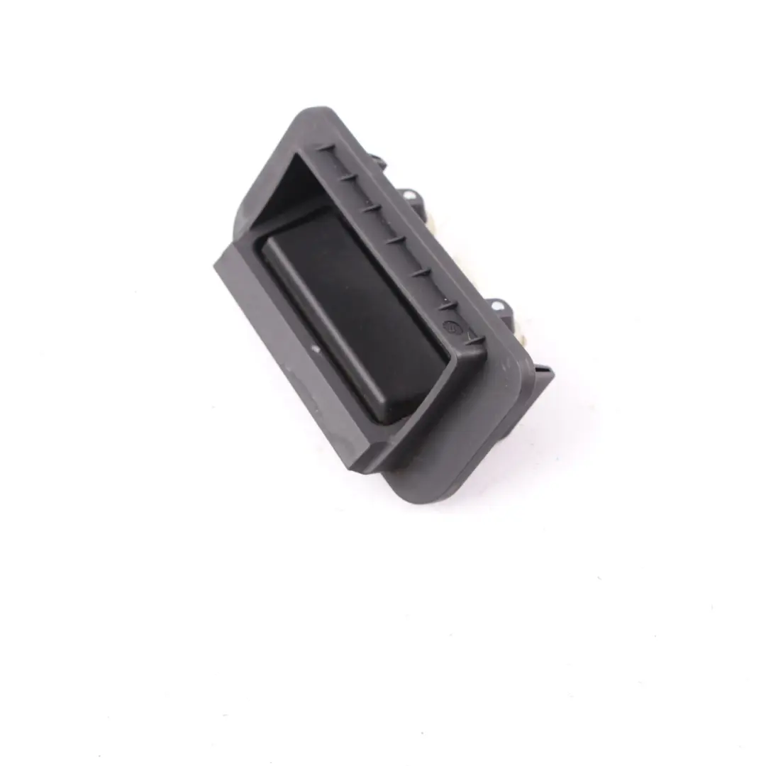 Abridor Boot Lid Interruptor Botón Trim Mango para Mercedes W212 Tailgate con número de pieza A2127501593 Mercedes W212 Tailgate Abridor Boot Lid Interruptor Botón Trim Mango - SKU A2127501593 - Número de pieza A2127501593