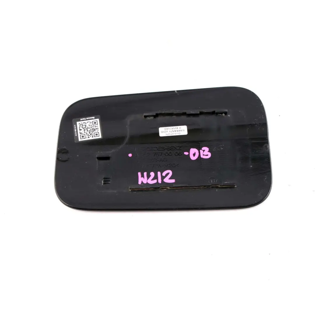 Mercedes W212 Tapa Tanque Combustible Tapa Negro Obsidiana - SKU A2127570006-OB - Número de pieza A2127570006