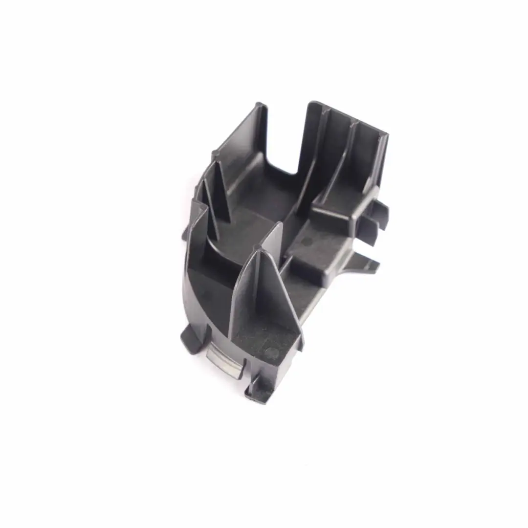 Mercedes W212 Tapa del Maletero Tailgate Lock Cover Recorte - SKU A2127570008 - Número de pieza A2127570008