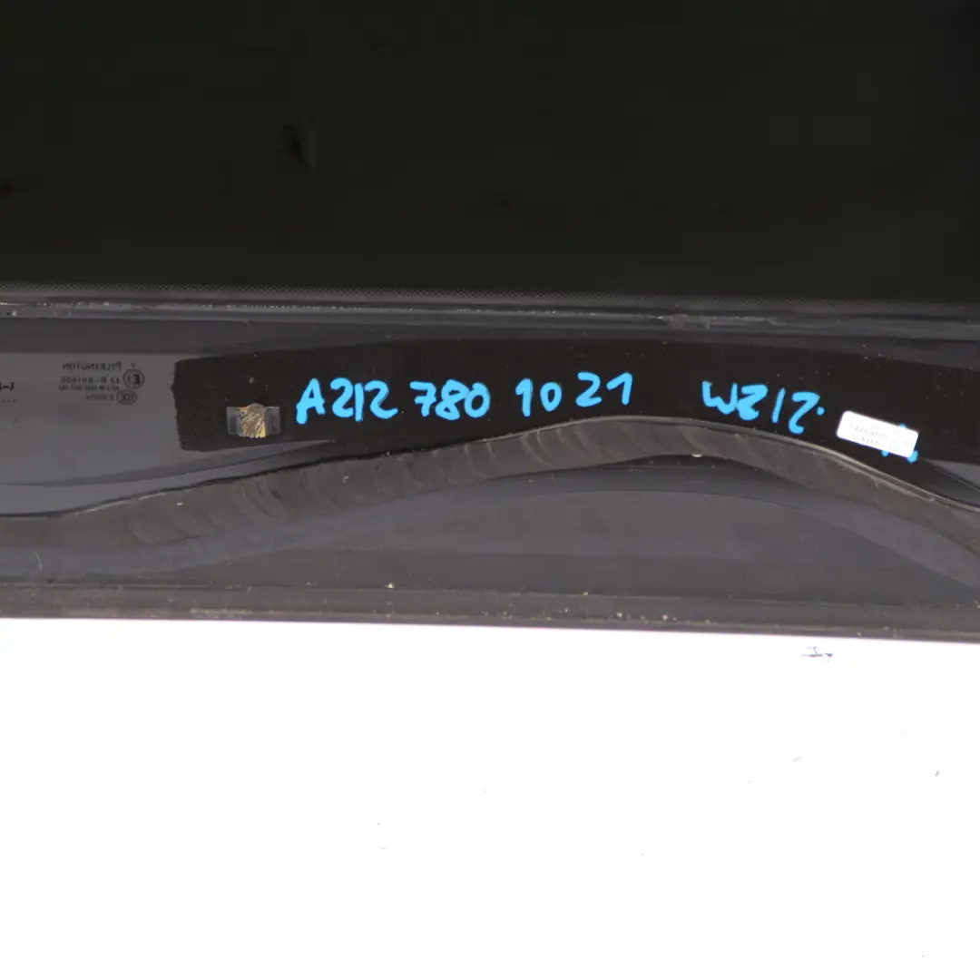 Panoramic Sunroof Sliding Roof Rear Window Glass Panel AS3 Estate to Mercedes S212 with Part number A2127801021 Mercedes S212 Panoramic Sunroof Sliding Roof Rear Window Glass Panel AS3 Estate - SKU A2127801021 - Part number A2127801021