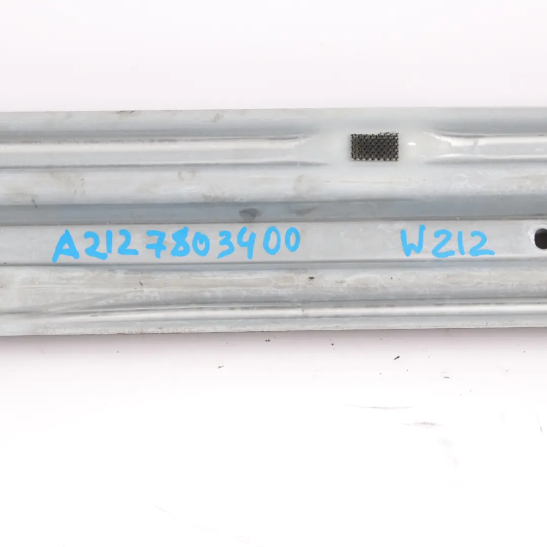 Panoramic Sunroof Sliding Roof Centre Roller Blind Sunblind to Mercedes W212 with Part number A2127803400 Mercedes W212 Panoramic Sunroof Sliding Roof Centre Roller Blind Sunblind - SKU A2127803400 - Part number A2127803400