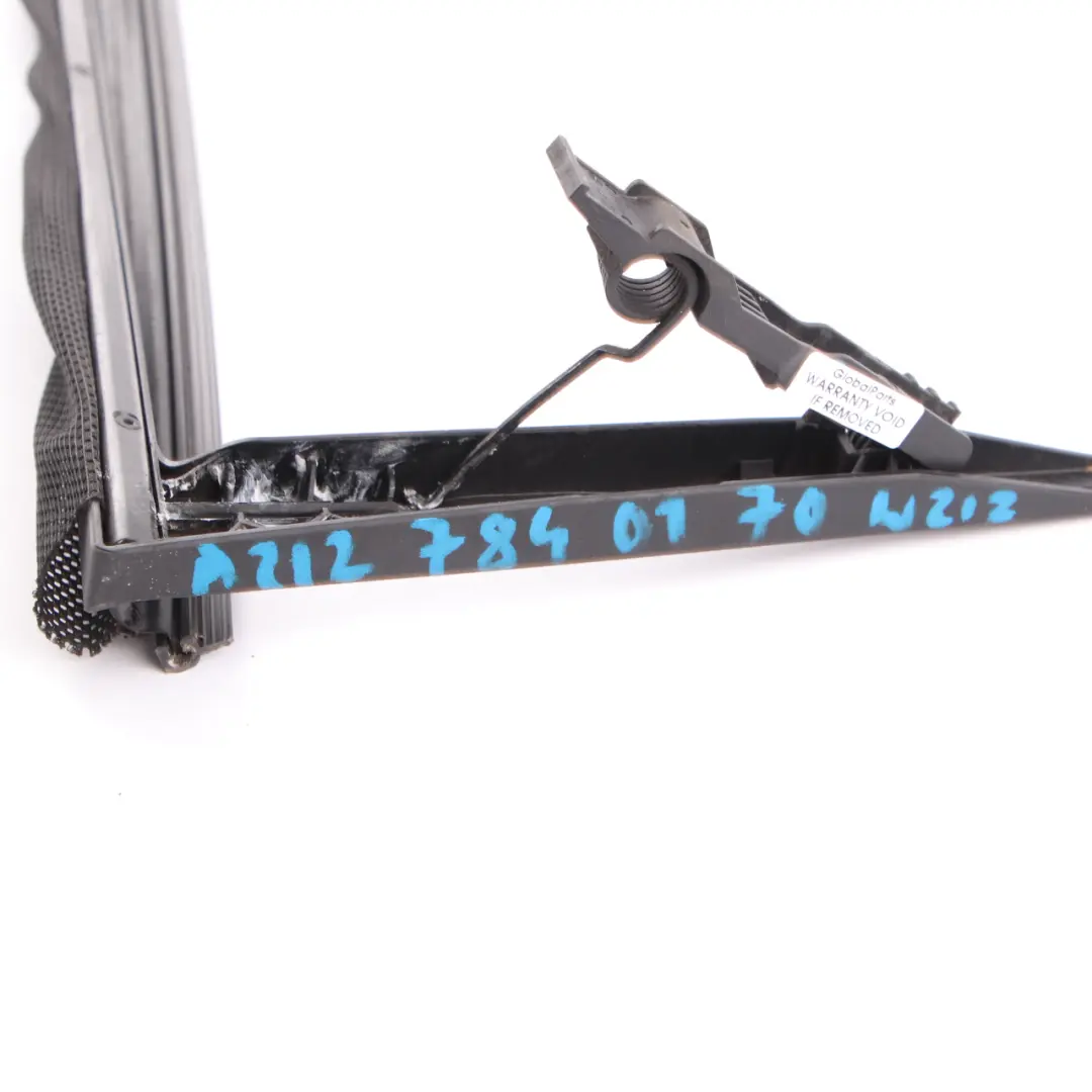 Déflecteur Air Toit Coulissant Mercedes W212 Panneau Panoramique pour à propos du numéro de pièce A2127840170 Déflecteur Air Toit Coulissant Mercedes W212 Panneau Panoramique - SKU A2127840170 - Numéro de pièce A2127840170