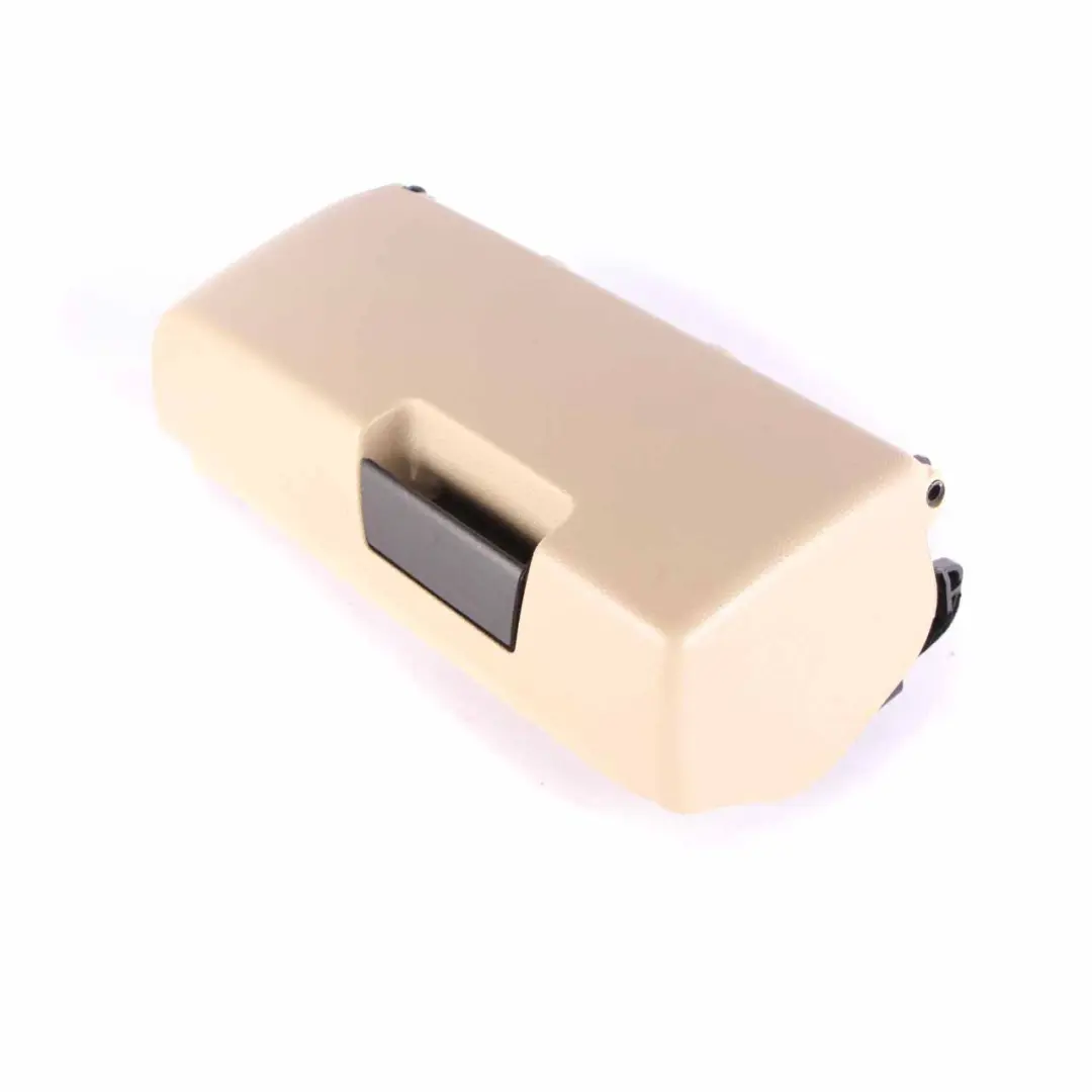 Compartiment Rangement Siège Avant Gauche Beige pour Mercedes W212 à propos du numéro de pièce A2128100304 Mercedes W212 Compartiment Rangement Siège Avant Gauche Beige - SKU A2128100304-1 - Numéro de pièce A2128100304