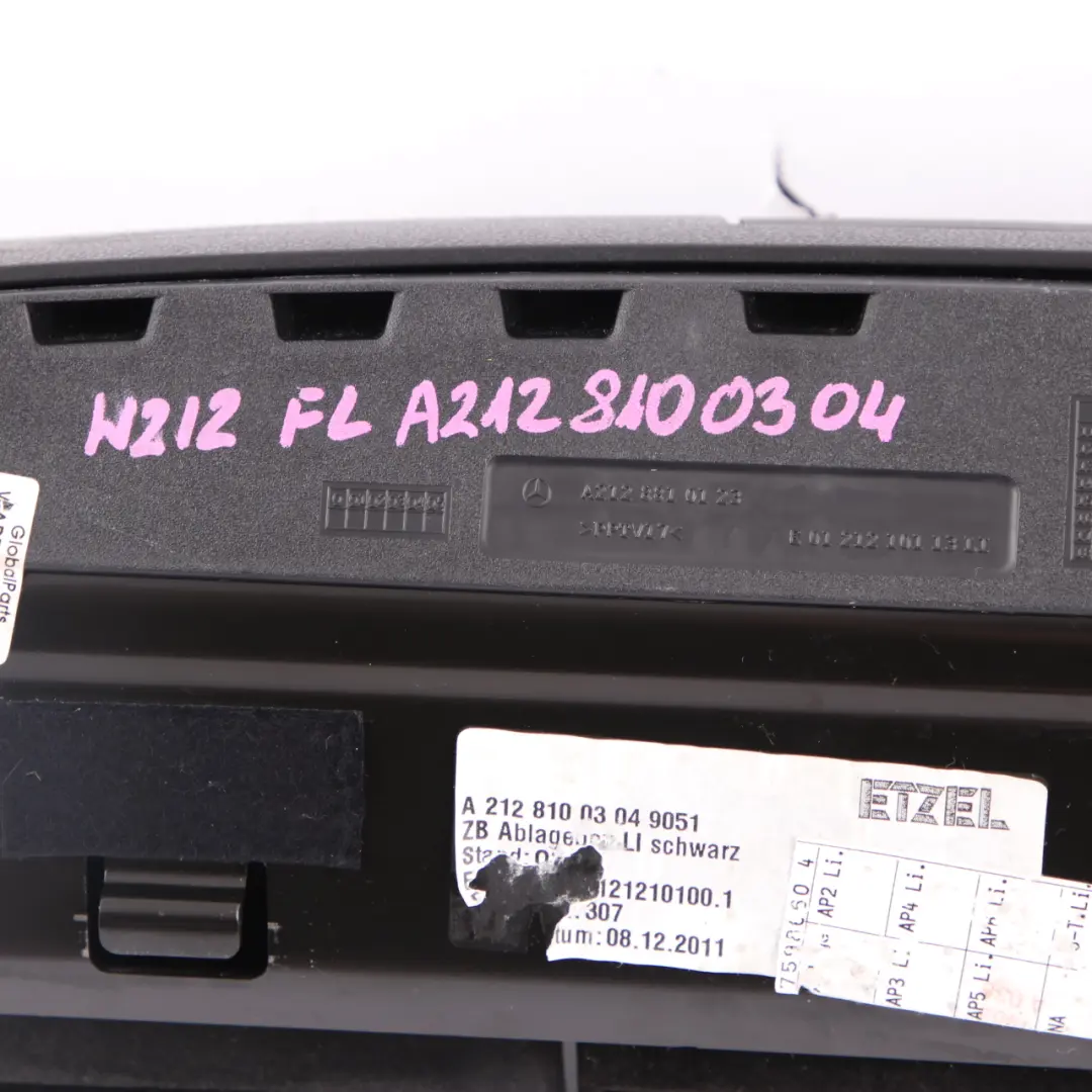 Compartimiento Almacenamiento Delantero Izquierdo para Mercedes W212 con número de pieza A2128100304 Mercedes W212 Compartimiento Almacenamiento Delantero Izquierdo - SKU A2128100304 - Número de pieza A2128100304