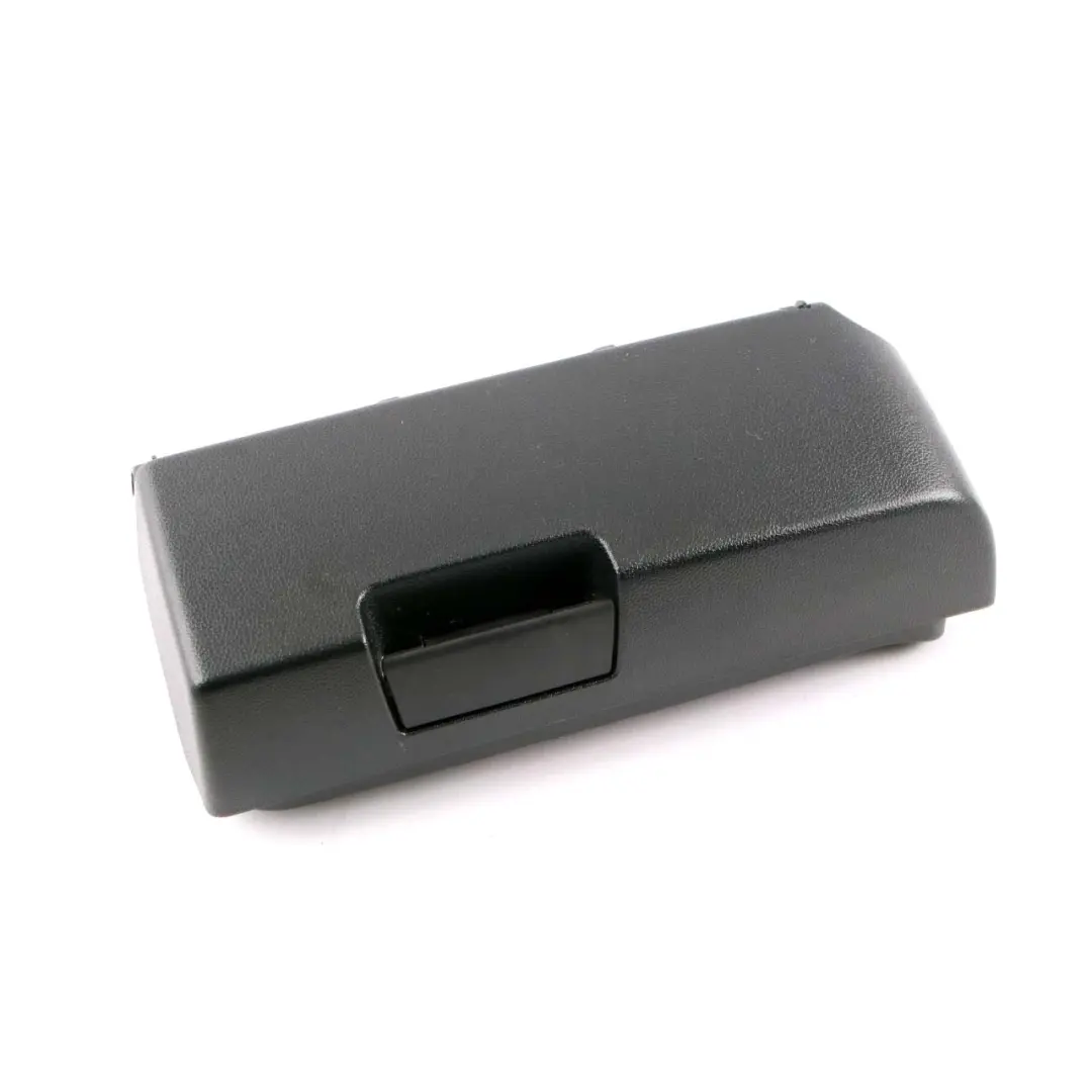 Schowek Fotela Prawy Przód Czarny do Mercedes W212 o numerze A2128100404 Mercedes W212 Schowek Fotela Prawy Przód Czarny - SKU A2128100404 - Numer Części A2128100404