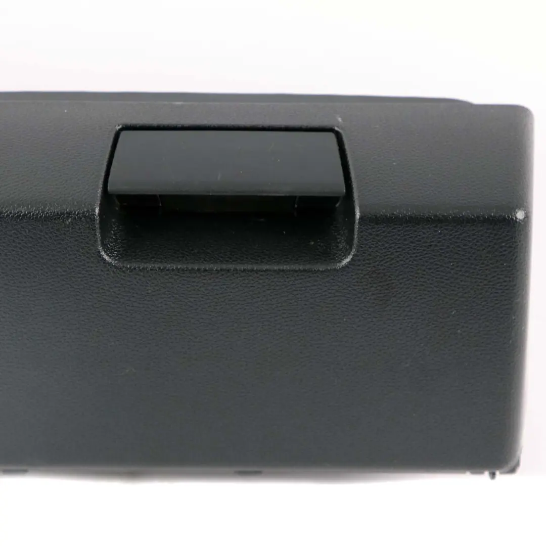 Compartiment de rangement de siège avant droit Mercedes W212 - SKU A2128100404 - Numéro de pièce A2128100404