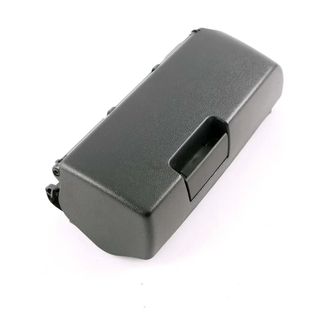 Compartiment de rangement de siège avant droit Mercedes W212 - SKU A2128100404 - Numéro de pièce A2128100404