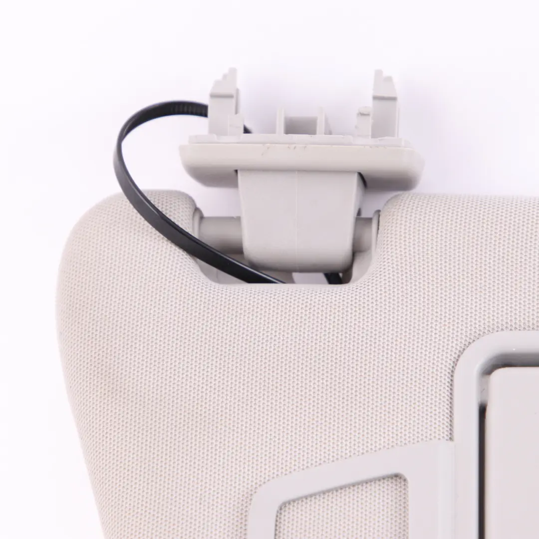 Aletta parasole Mercedes W212 Classe E Rivestimento destroanteriore Grigio per con numero di parte A2128101610 Aletta parasole Mercedes W212 Classe E Rivestimento destroanteriore Grigio - SKU A2128101610 - Numero di parte A2128101610