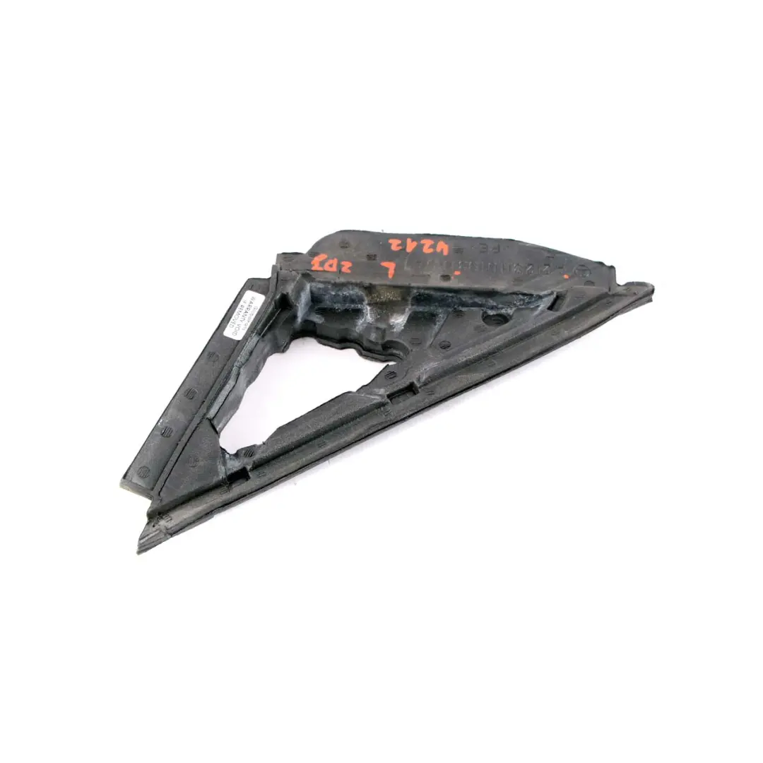 Sello Retrovisor Aislamiento Izquierda Triangulo para Mercedes W212 con número de pieza A2128110198 Mercedes W212 Sello Retrovisor Aislamiento Izquierda Triangulo - SKU A2128110198 - Número de pieza A2128110198