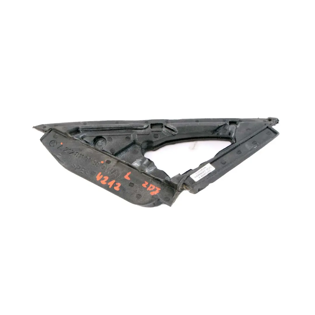 Mercedes W212 Sello Retrovisor Aislamiento Izquierda Triangulo - SKU A2128110198 - Número de pieza A2128110198