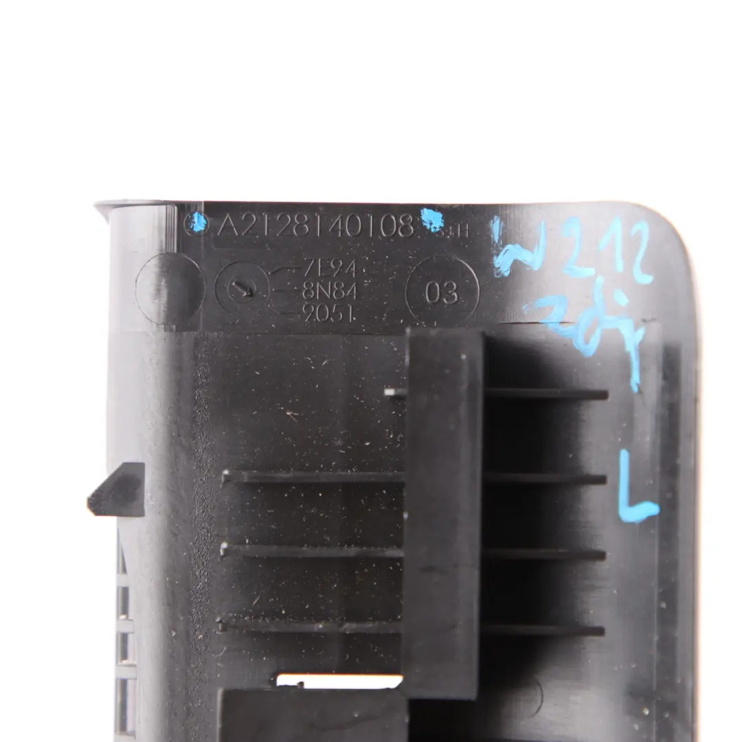 Mercedes W212 Abdeckung Cargo Trim Roller Blind Grip Deckel Schwarz - SKU A2128140108 - Teilenummer A2128140108