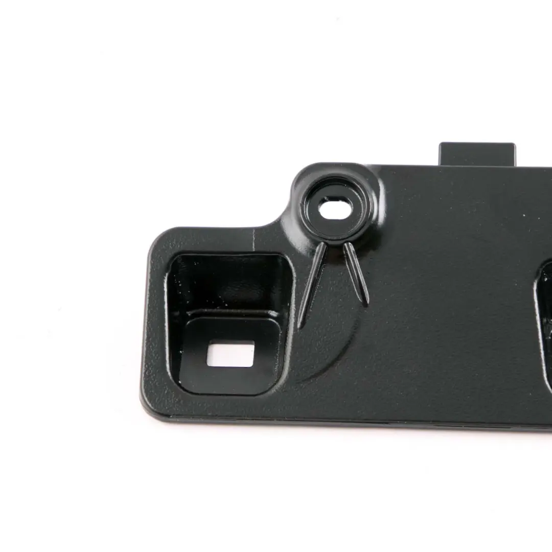 Mercedes W212 Support Montage Intérieur Poignée Gauche Droite - SKU A2128150331 - Numéro de pièce A2128150331