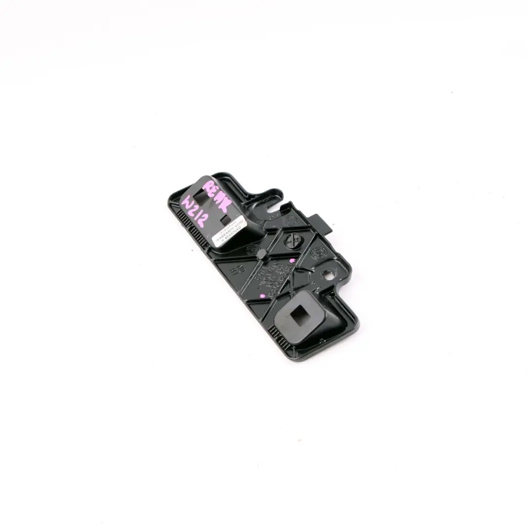 Mercedes W212 Support Montage Intérieur Poignée Gauche Droite - SKU A2128150331 - Numéro de pièce A2128150331