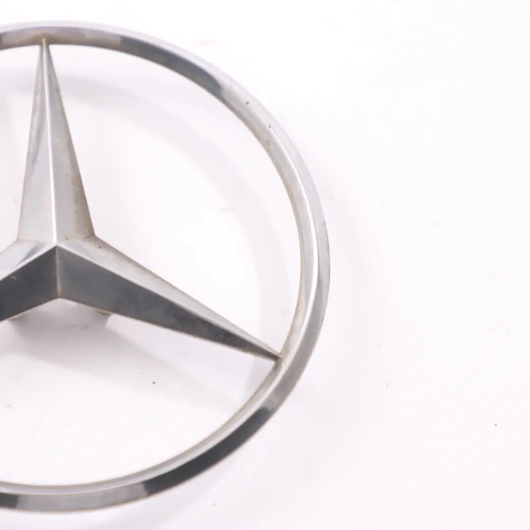 Stemma Bagagliaio Mercedes S212 Logo Stella Portellone Posteriore, per con numero di parte A2128170116 Stemma Bagagliaio Mercedes S212 Logo Stella Portellone Posteriore, - SKU A2128170116 - Numero di parte A2128170116