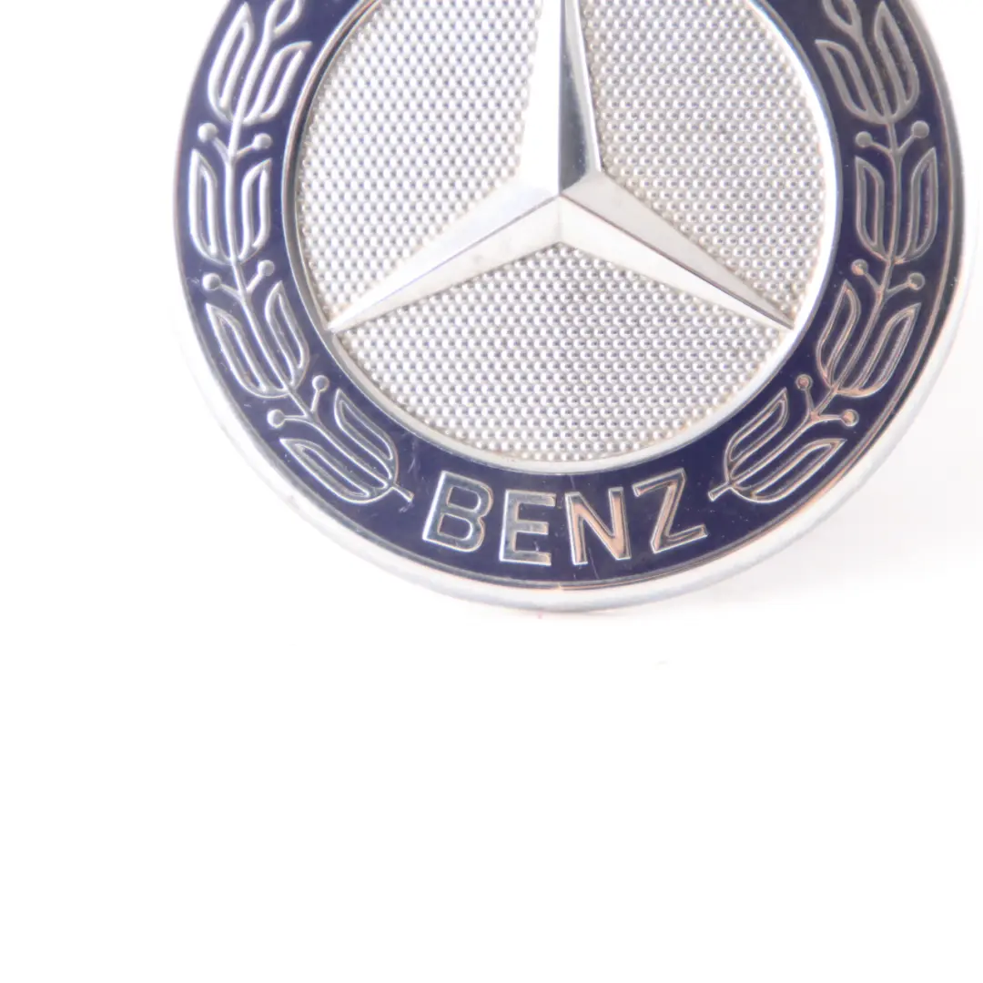  Emblema Del Cofano Mercedes W204 W205 W212 W213 Logo Anteriore Badge - SKU A2128170316 - Numero di parte A2128170316