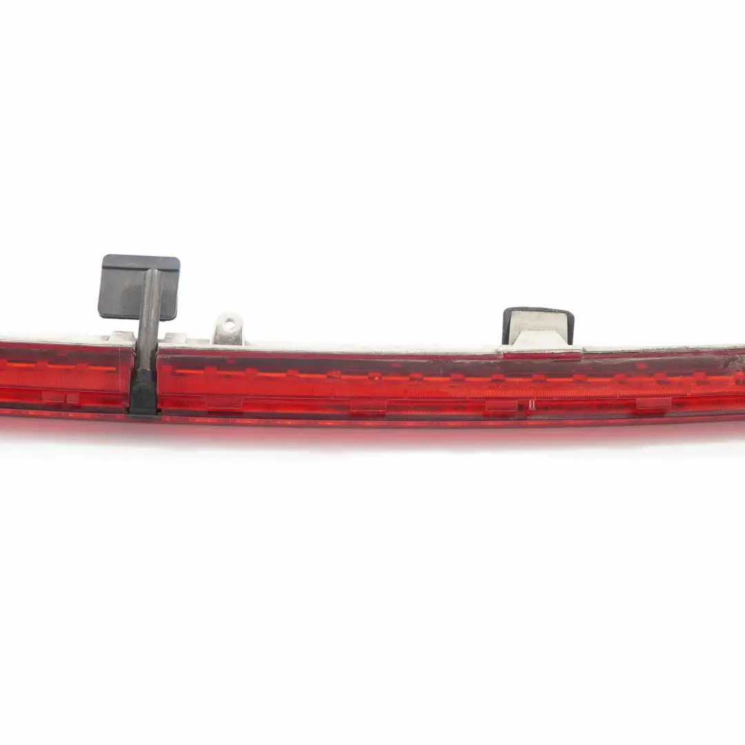 Troisième Feu de Freinage Arrière Supplémentaire pour Mercedes W212 à propos du numéro de pièce A2128200156 Mercedes W212 Troisième Feu de Freinage Arrière Supplémentaire - SKU A2128200156-1 - Numéro de pièce A2128200156