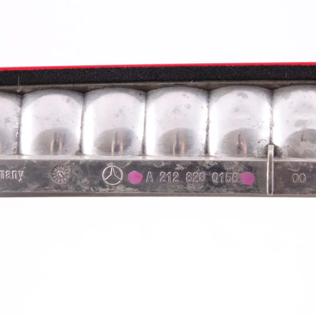  Luz de Freno Mercedes W212 Tercera Luz Trasera Stop Adicional - SKU A2128200156 - Número de pieza A2128200156