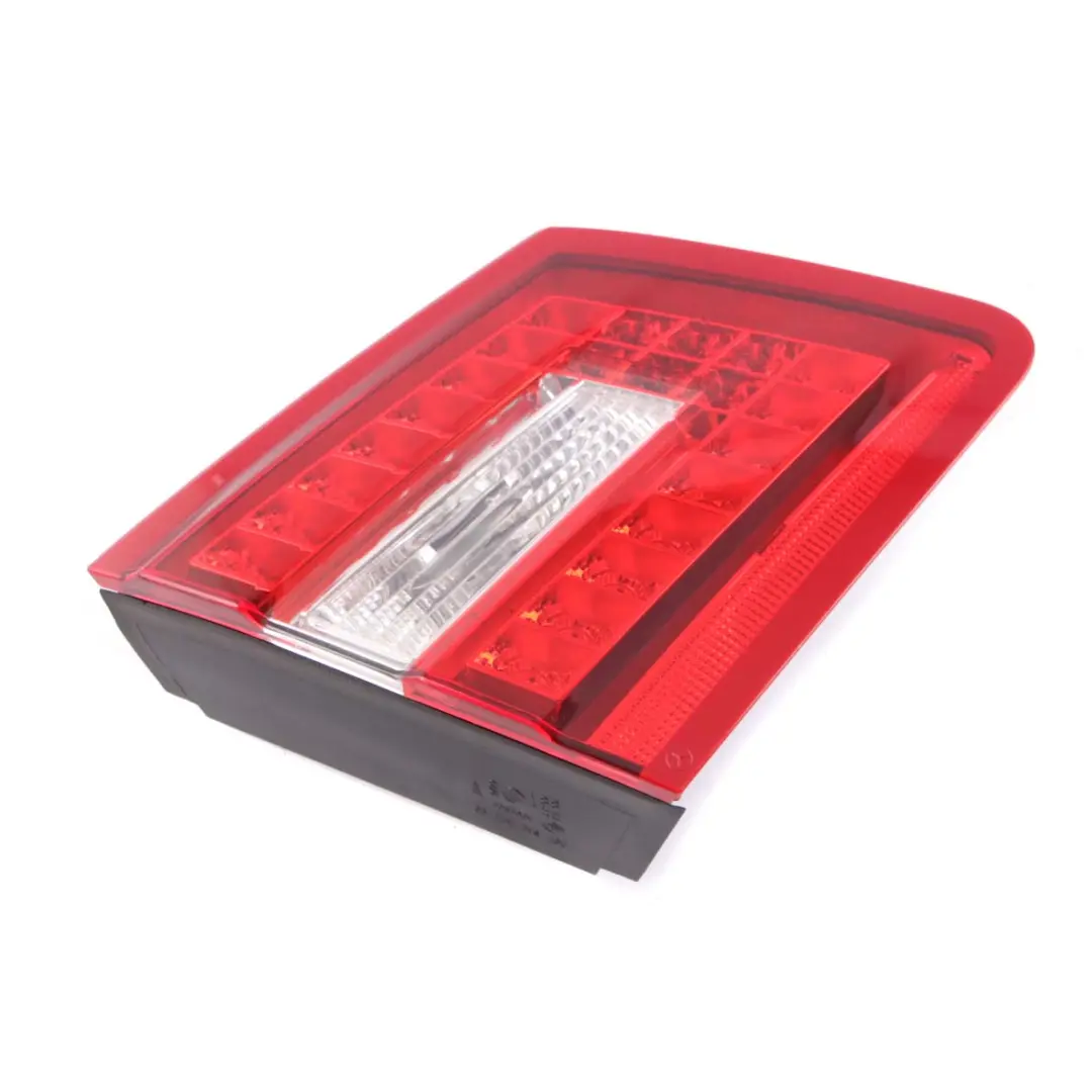 Piloto Trasero Mercedes S212 Estate Izquierdo Tapa Maletero Portón para con número de pieza A2128200964 Piloto Trasero Mercedes S212 Estate Izquierdo Tapa Maletero Portón - SKU A2128200964 - Número de pieza A2128200964