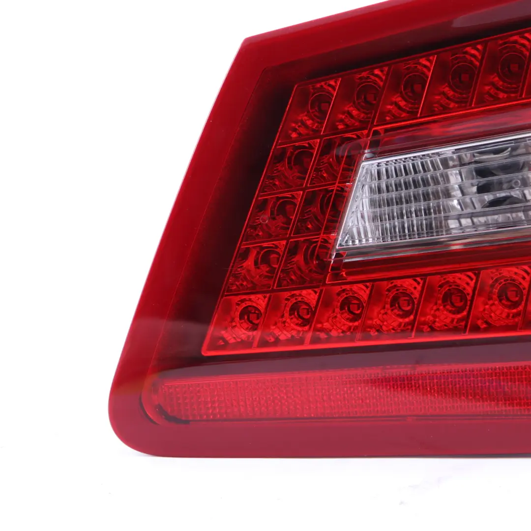 Lampada Posteriore Mercedes S212 Estate Portellone Bagagliaio per con numero di parte A2128201064 Lampada Posteriore Mercedes S212 Estate Portellone Bagagliaio - SKU A2128201064 - Numero di parte A2128201064