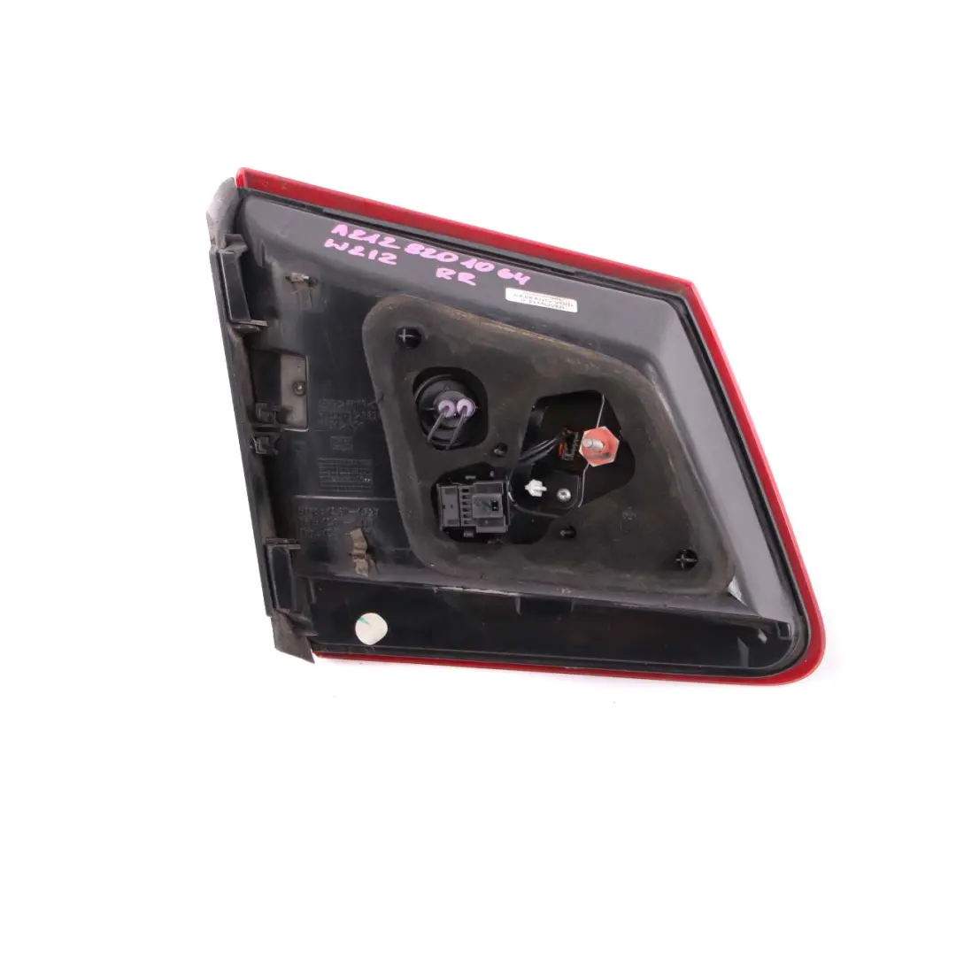 Mercedes S212 Estate Lampa W Klapę Tylna Prawa Tył Prawy - SKU A2128201064 - Numer Części A2128201064