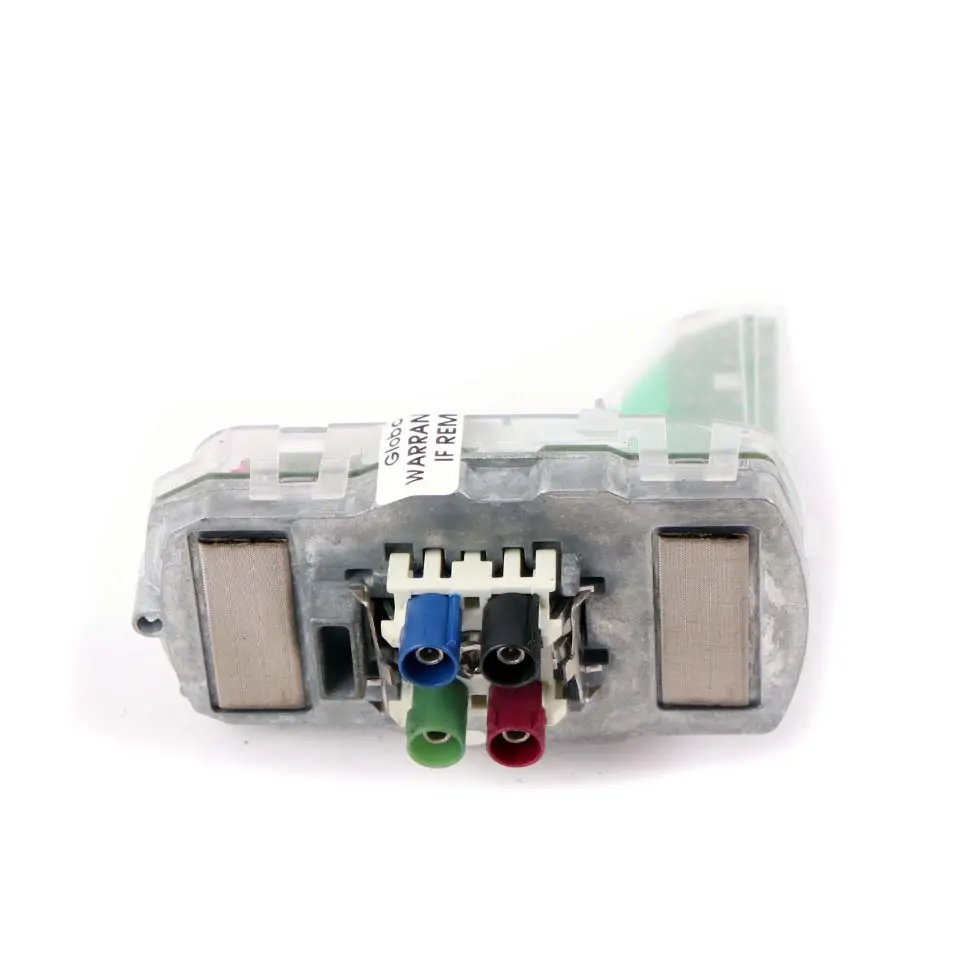 Shark Techo Antena Antena Base para Mercedes W212 con número de pieza A2128201675 Mercedes W212 Shark Techo Antena Antena Base - SKU A2128201675 - Número de pieza A2128201675